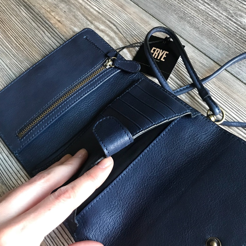 ❤️SOLD❤️FRYE: Lily Phone Crossbody - Picture 6 of 7